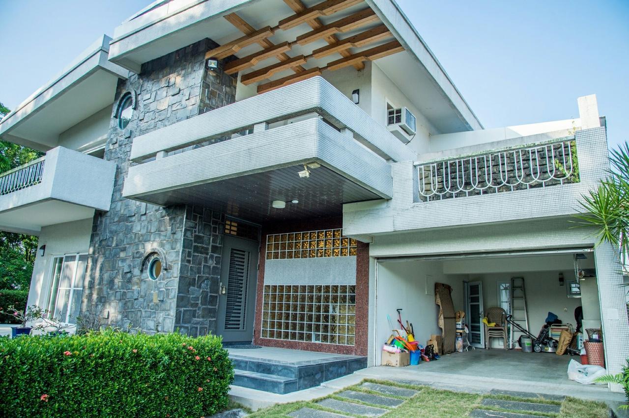 Mountain Homestay 6-8人包棟民宿 Xinhua Екстериор снимка