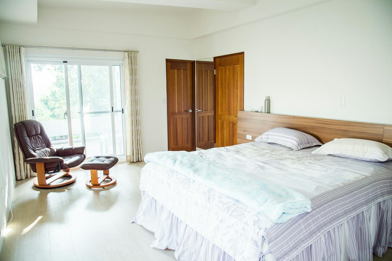 Mountain Homestay 6-8人包棟民宿 Xinhua Екстериор снимка